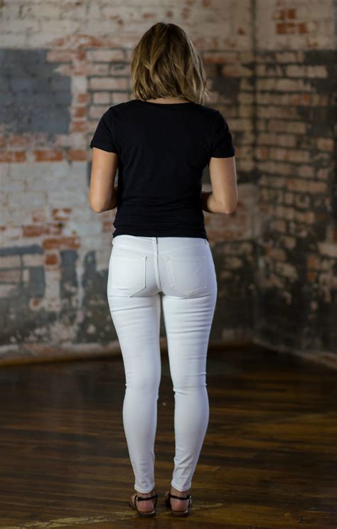 White jeans striptease - Страница на Facebook: https://www.facebook.com/vladimir.grishin.731Группа в VK: http://vk.com/club30693588 Страница в Google+: https://plus ...
